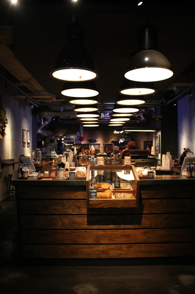 THE ROASTERY BY NOZY COFFEE（神宮前）