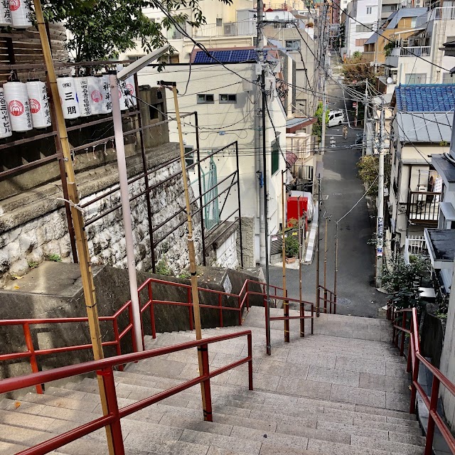 須賀神社（男坂階梯）