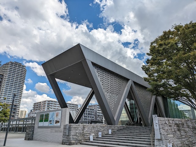 東京都現代美術館