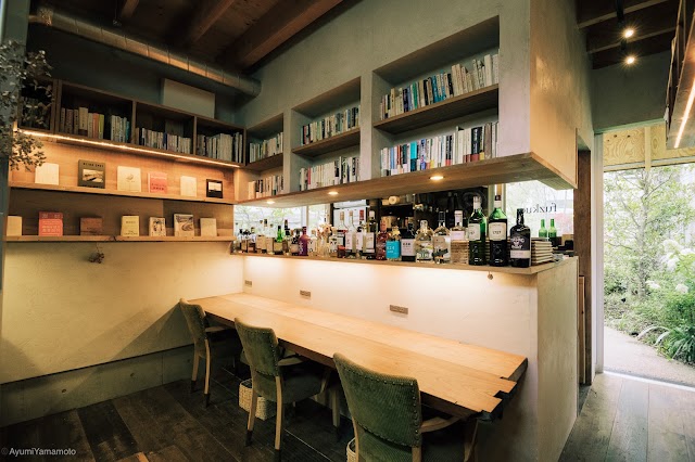 fuzkue 下北沢（本の読める店）